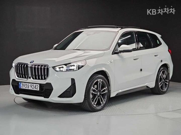 BMW X1 xDrive20i M Sport — foto 1