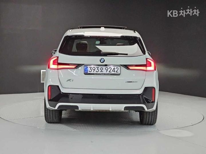 BMW X1 — miniaturë 3