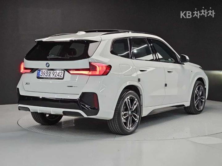 BMW X1 — miniaturë 4