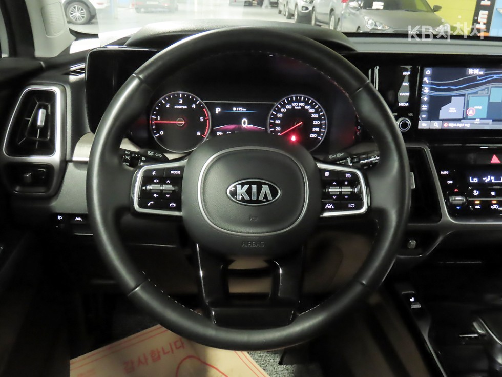 Kia Sorento — miniaturë 9