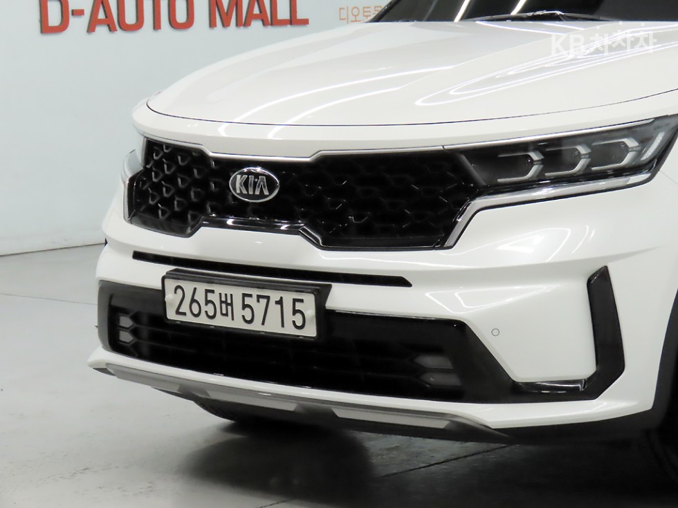 Kia Sorento — miniaturë 16