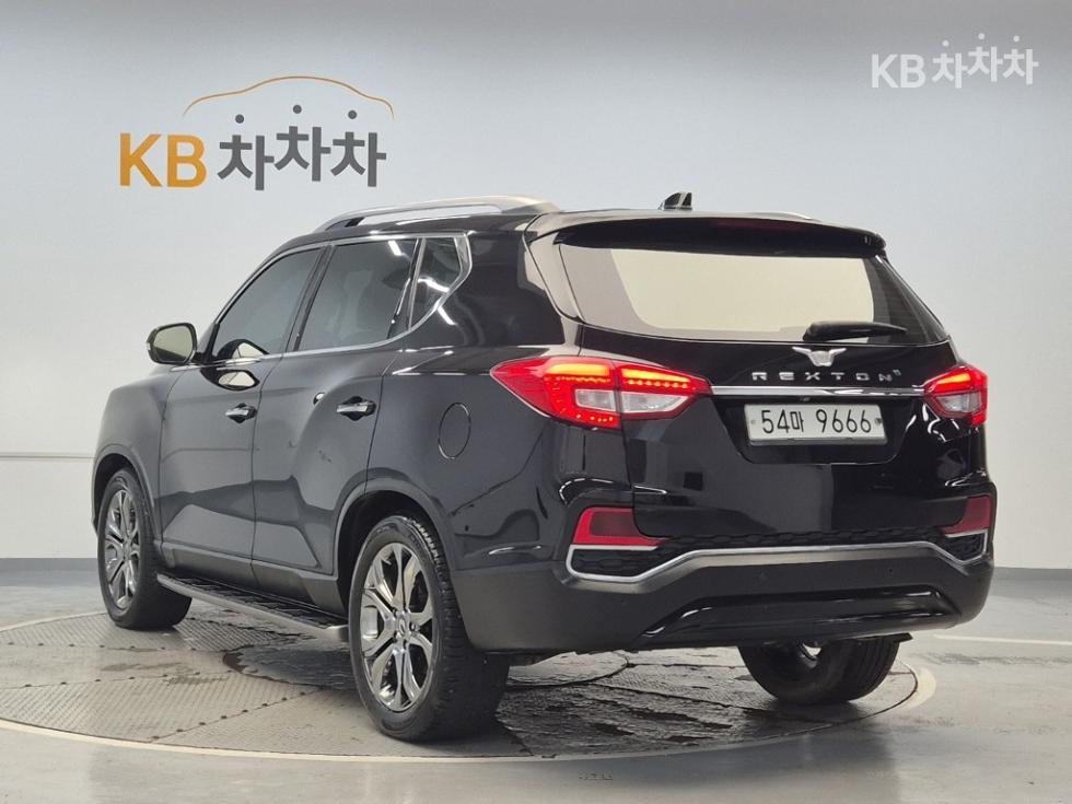 SsangYong Rexton — miniaturë 2