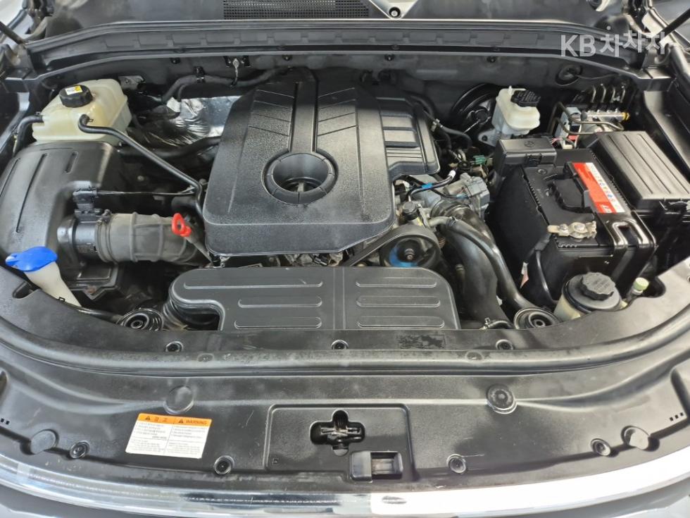 SsangYong Rexton — miniaturë 5