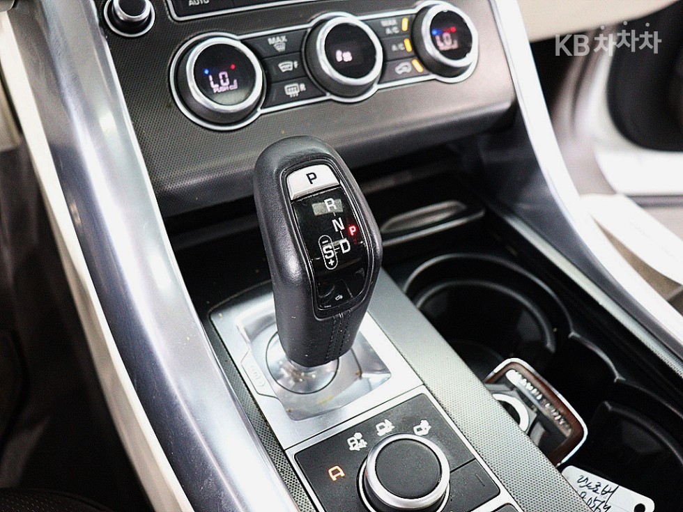 Land Rover Range Rover Sport — miniaturë 9