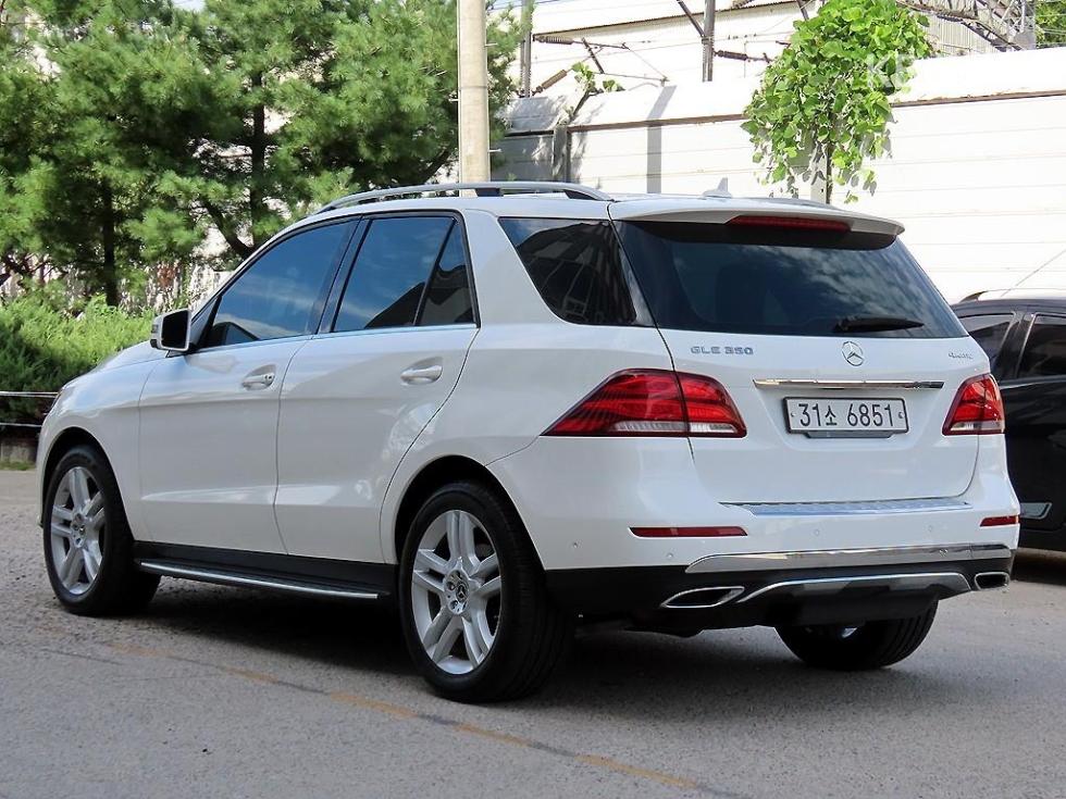 Mercedes-Benz GLE — miniaturë 3