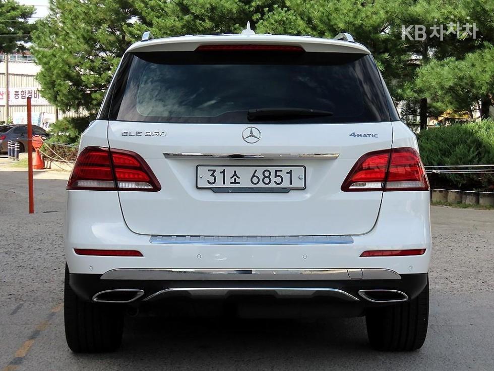 Mercedes-Benz GLE — miniaturë 4