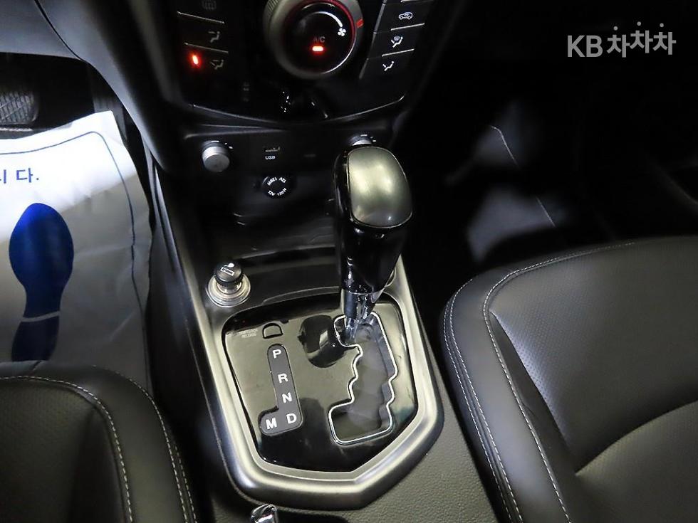 SsangYong Tivoli — miniaturë 12
