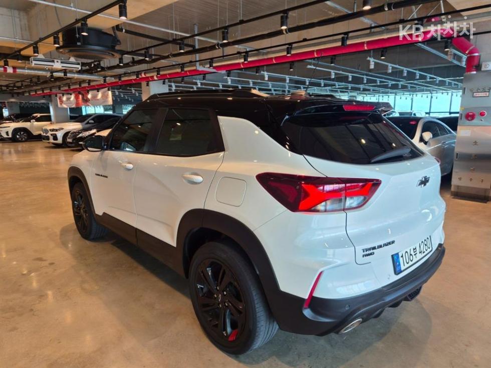 Chevrolet TrailBlazer — miniaturë 4