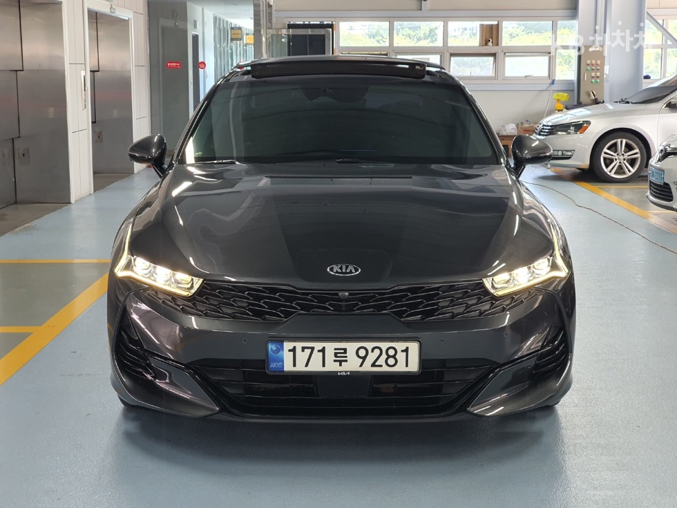 Kia K5 — miniaturë 2