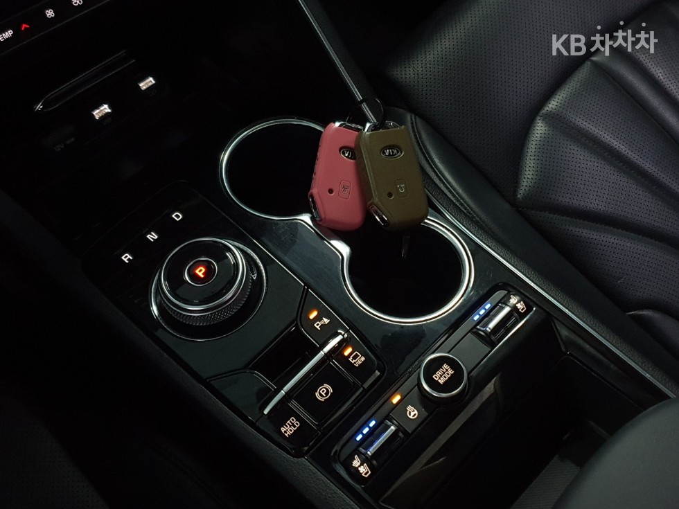 Kia K5 — miniaturë 17