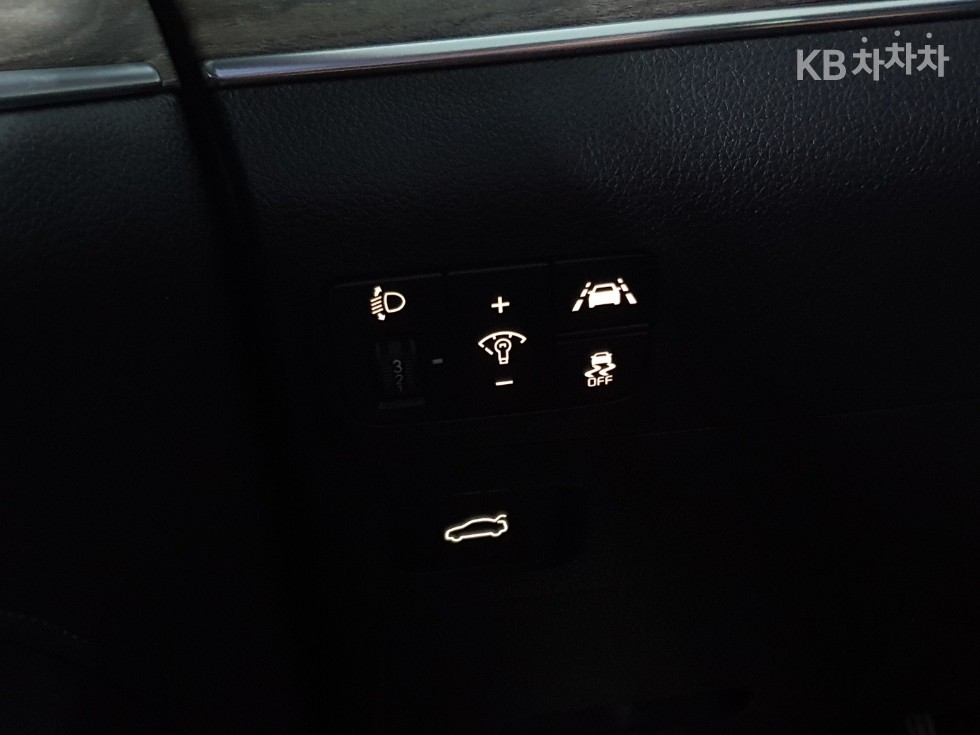 Kia K5 — miniaturë 19