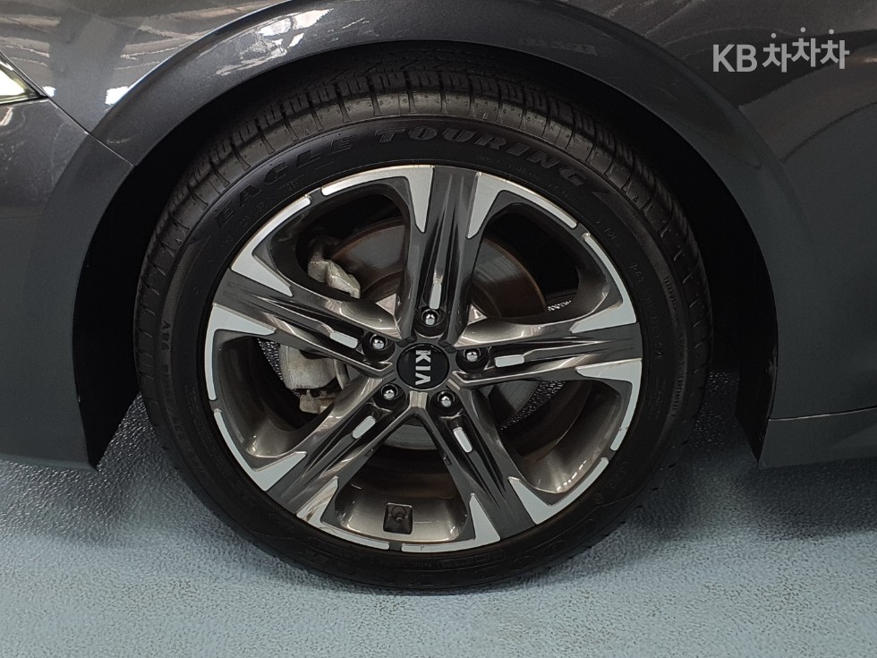 Kia K5 — miniaturë 25