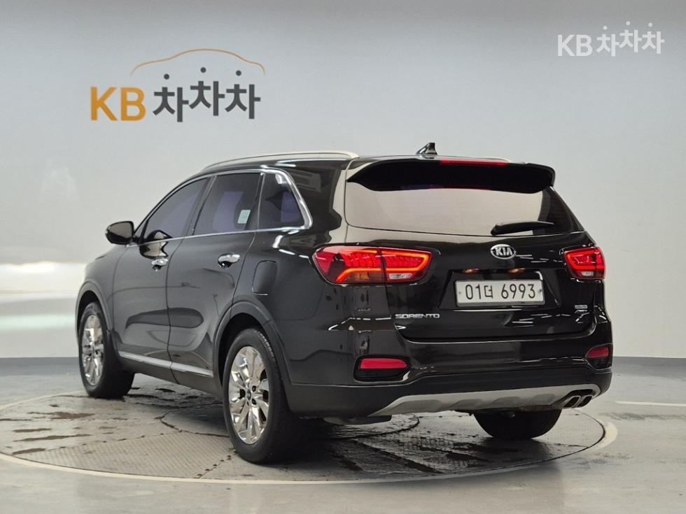 Kia Sorento — miniaturë 2