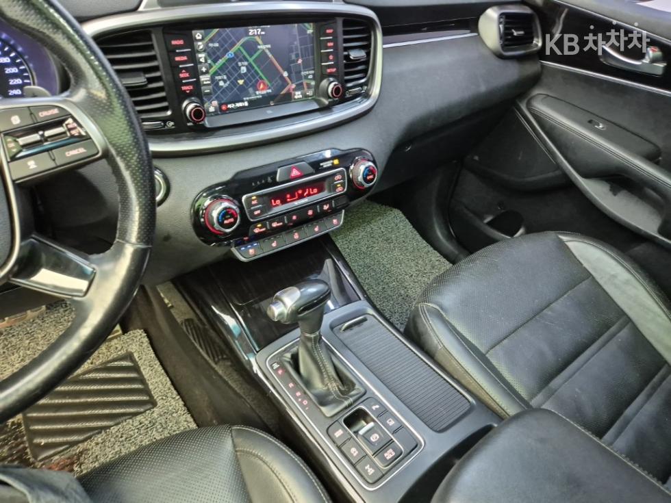 Kia Sorento — miniaturë 10