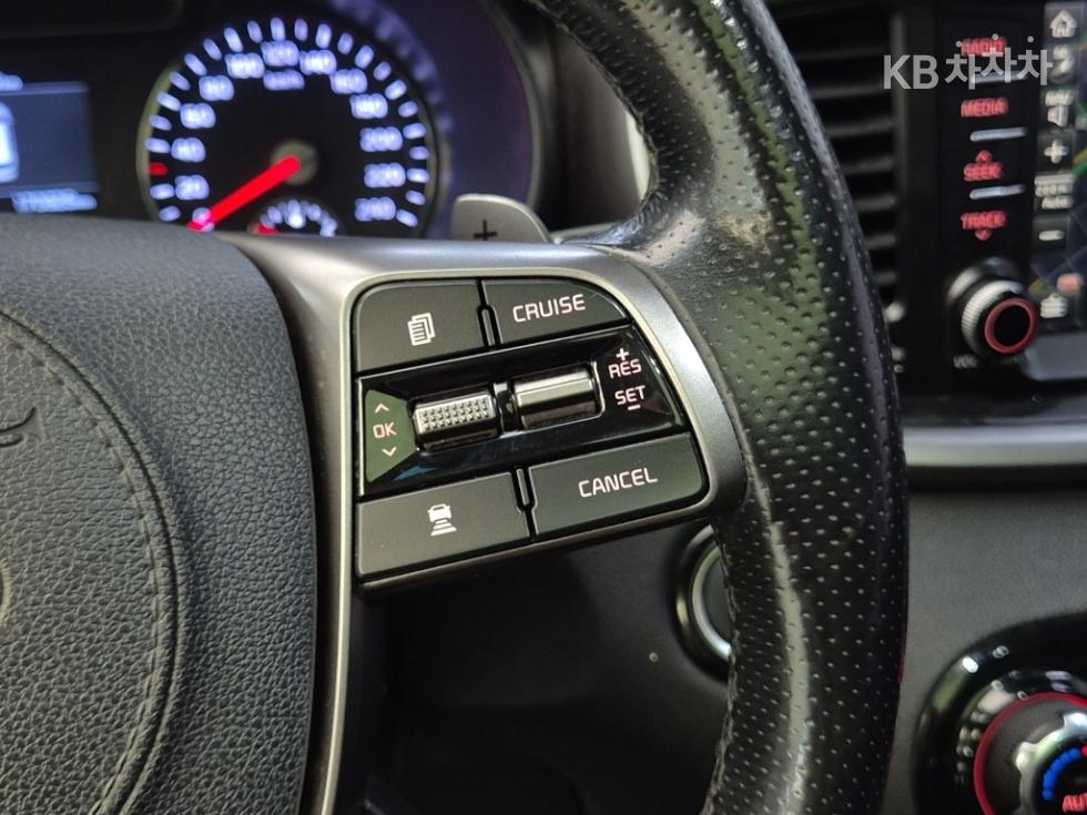 Kia Sorento — miniaturë 16