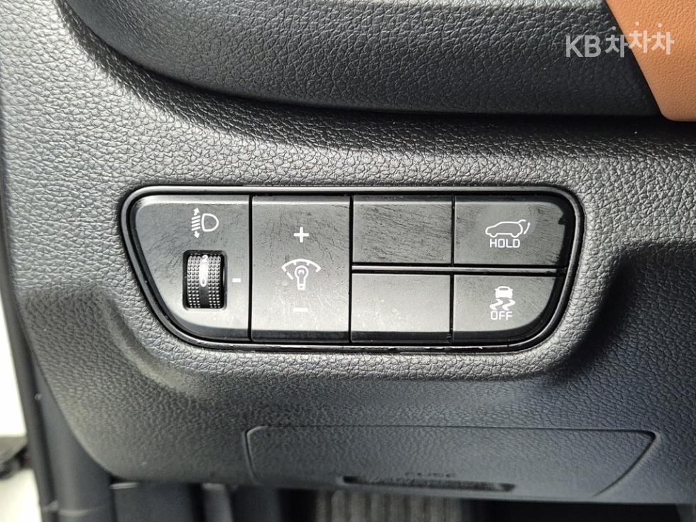Kia Seltos — miniaturë 17
