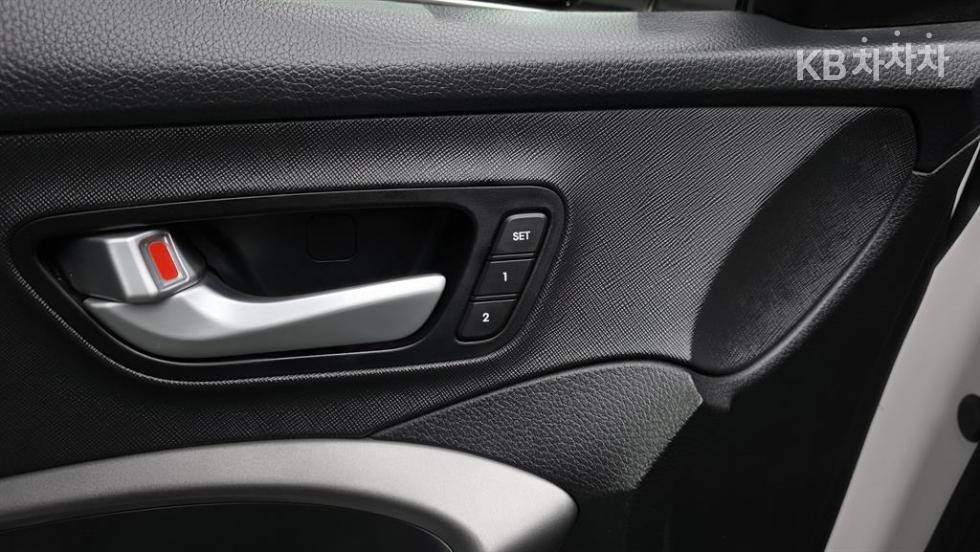 Hyundai Santa Fe — miniaturë 20