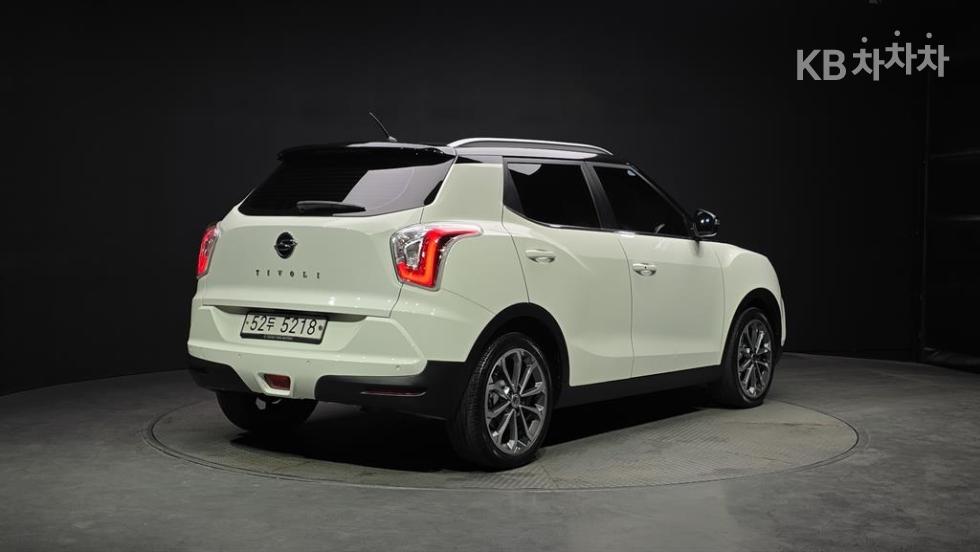 SsangYong Tivoli — miniaturë 4