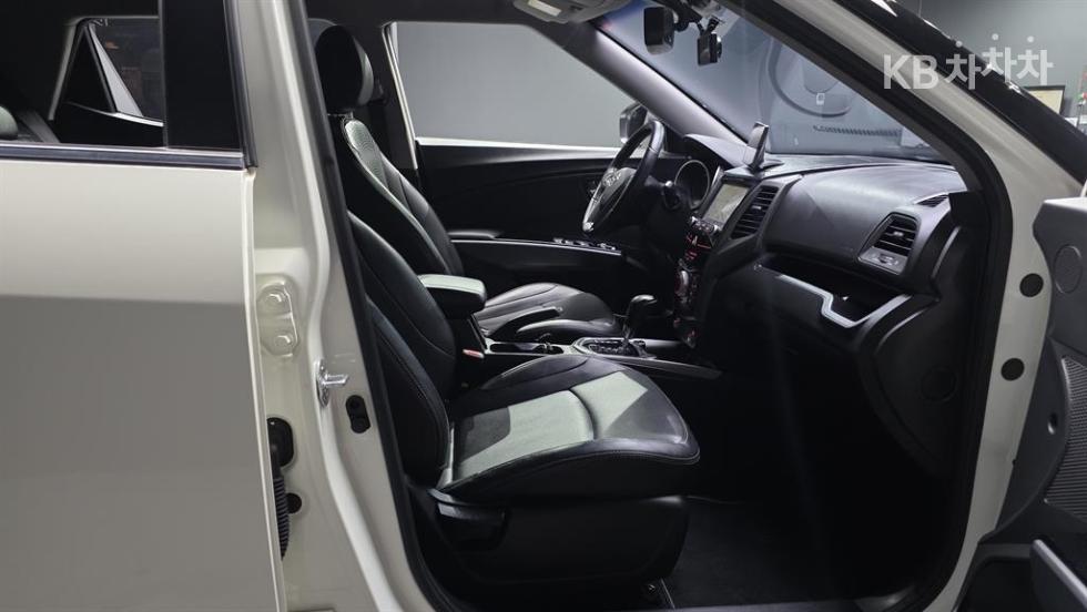 SsangYong Tivoli — miniaturë 5