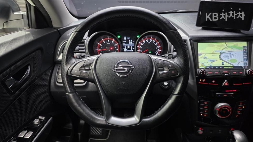 SsangYong Tivoli — miniaturë 9