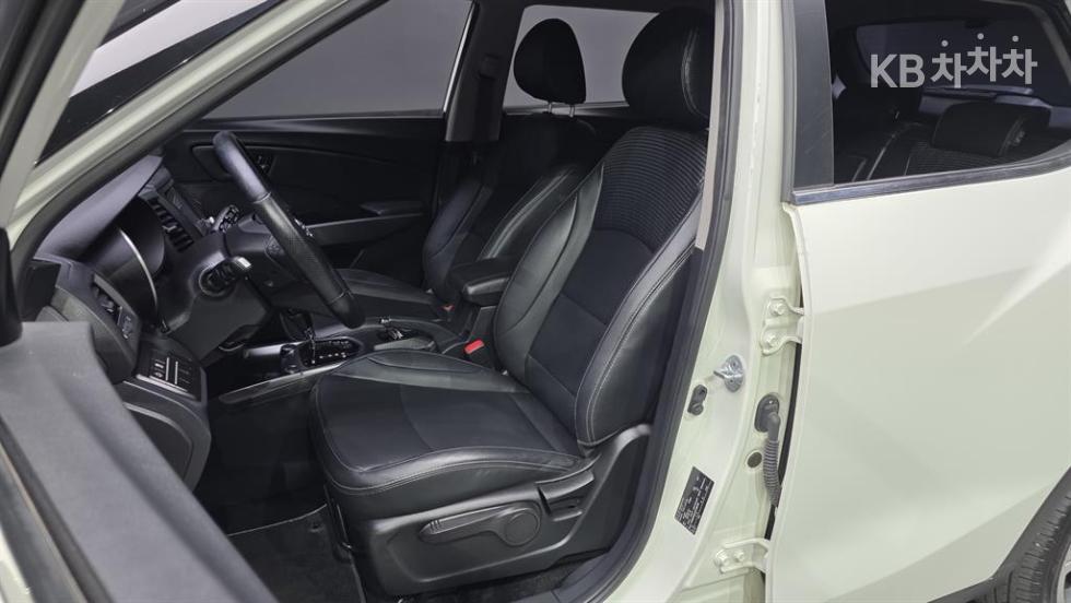SsangYong Tivoli — miniaturë 18