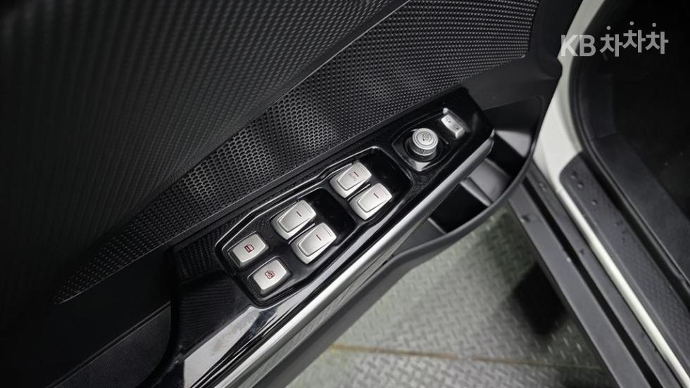 SsangYong Tivoli — miniaturë 20