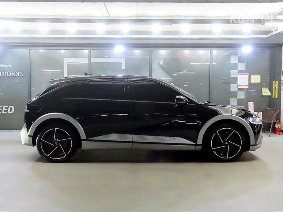 Hyundai IONIQ 5 — miniaturë 3