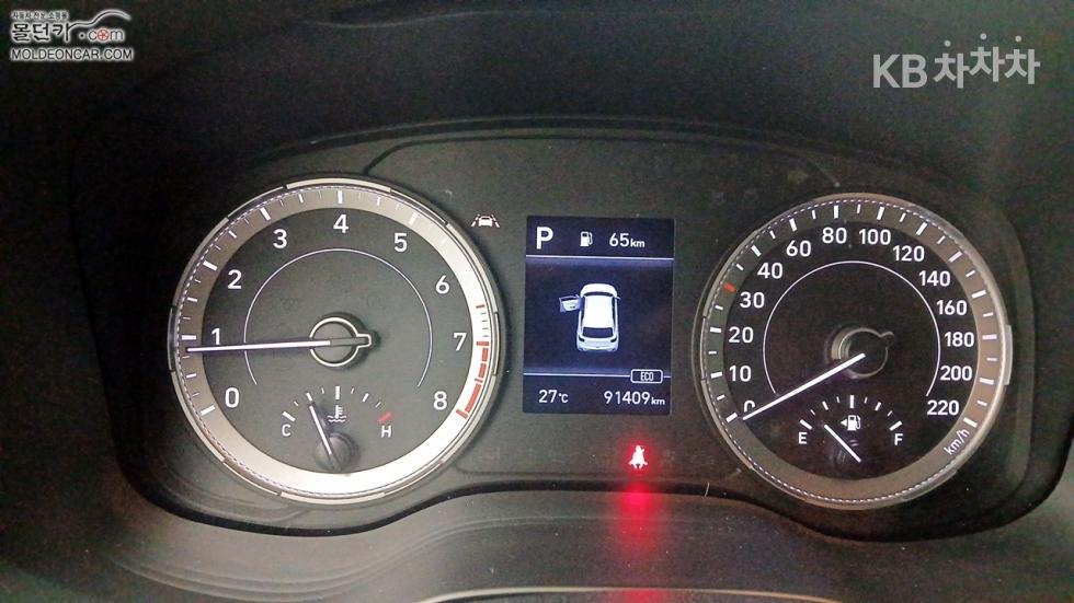 Hyundai Venue — miniaturë 5