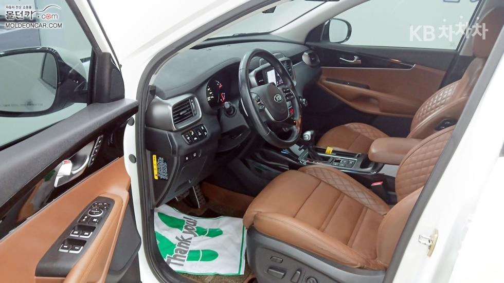 Kia Sorento — miniaturë 9