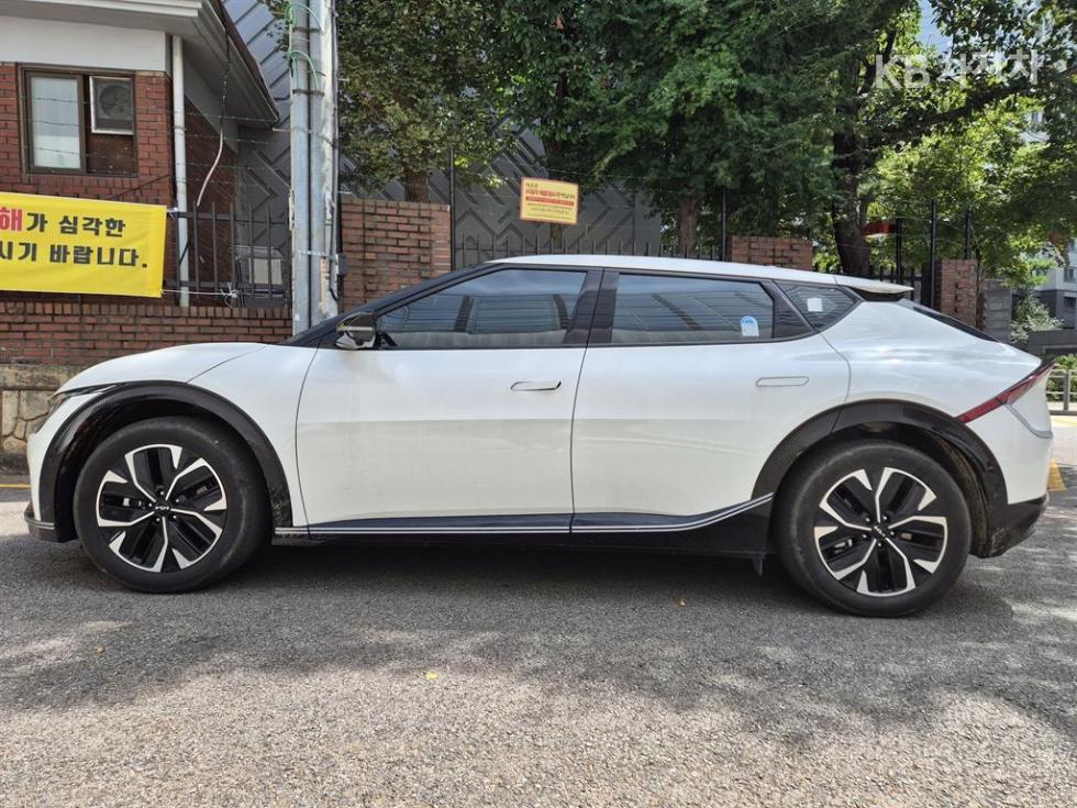 Kia EV6 — miniaturë 2