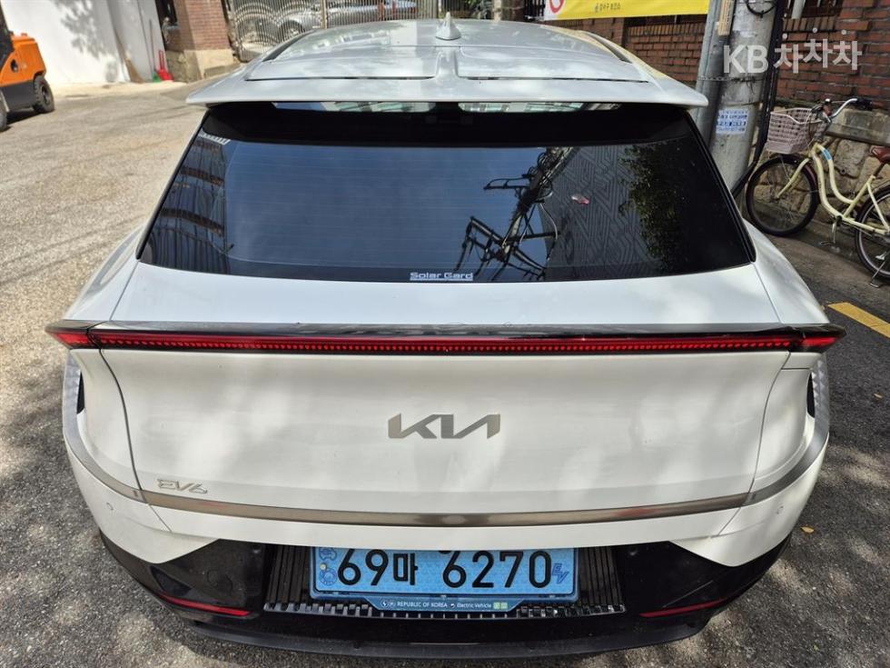 Kia EV6 — miniaturë 3