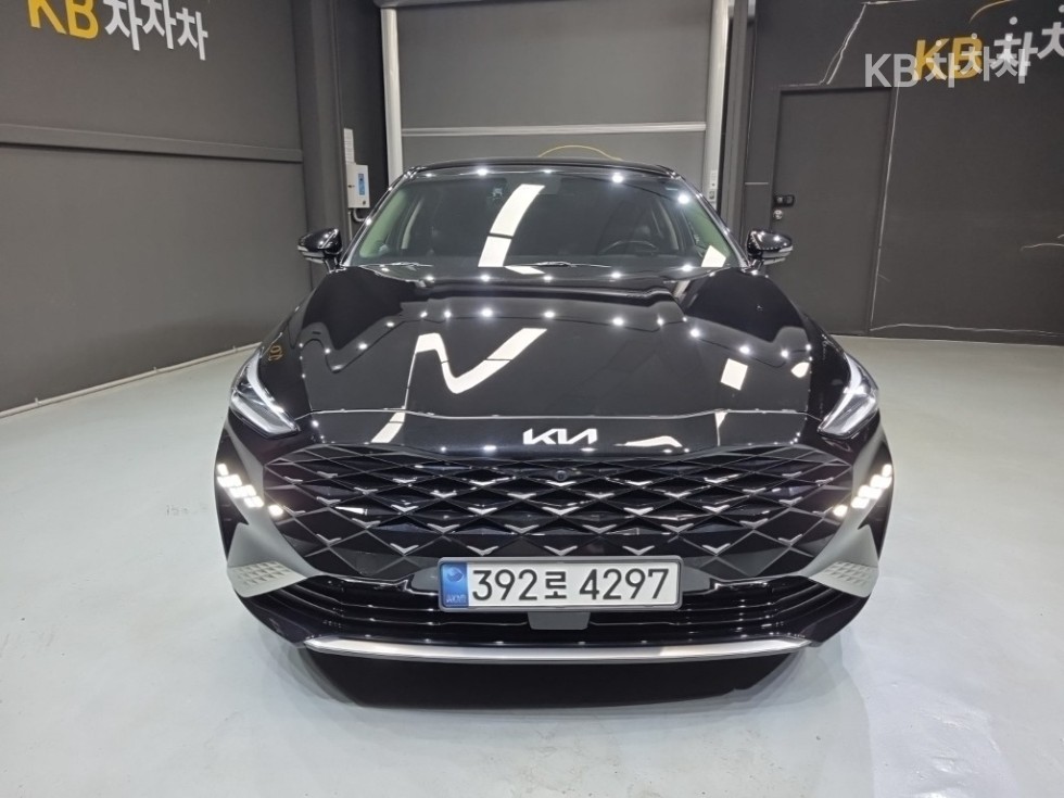 Kia K8
