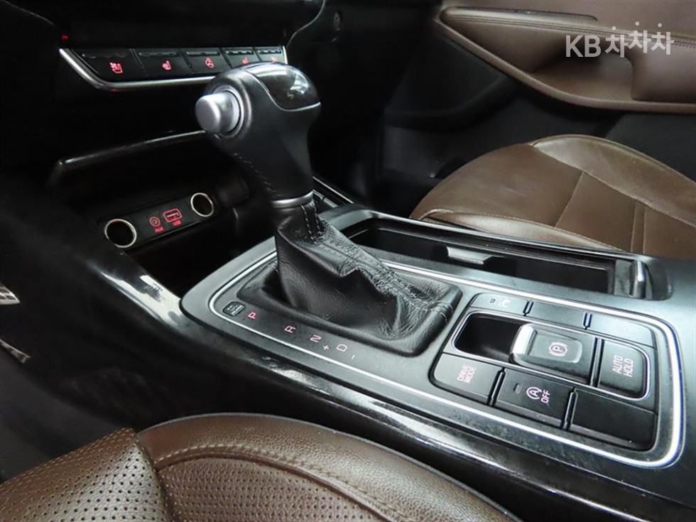 Kia Sorento — miniaturë 11