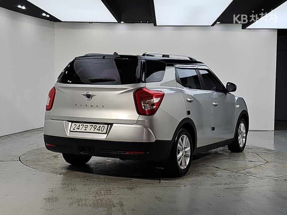 SsangYong Tivoli — miniaturë 4