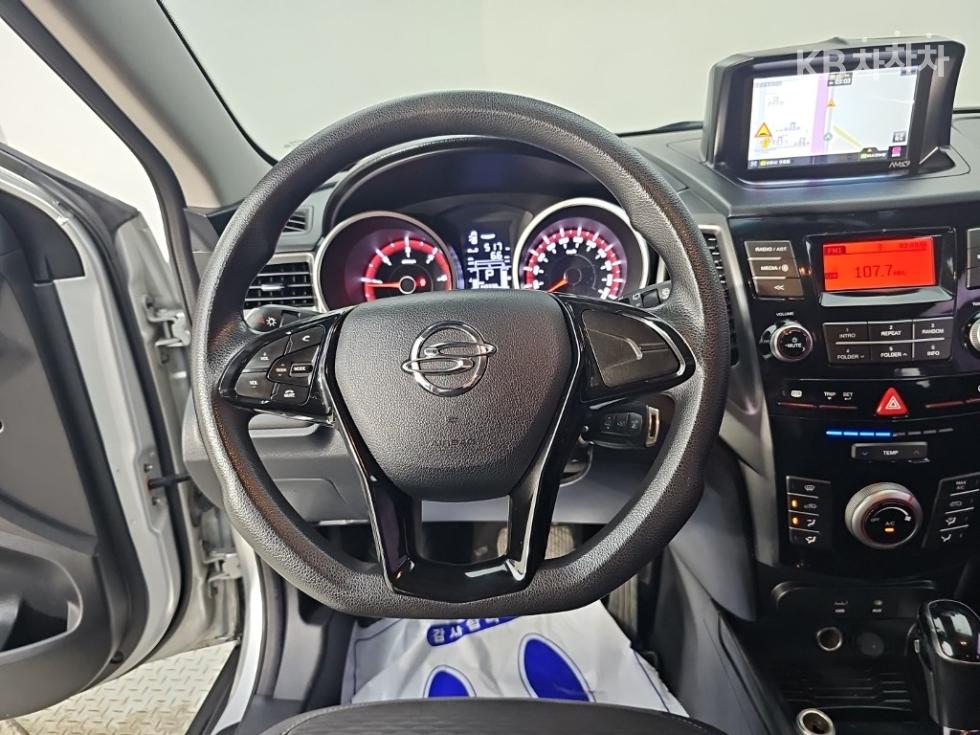 SsangYong Tivoli — miniaturë 9