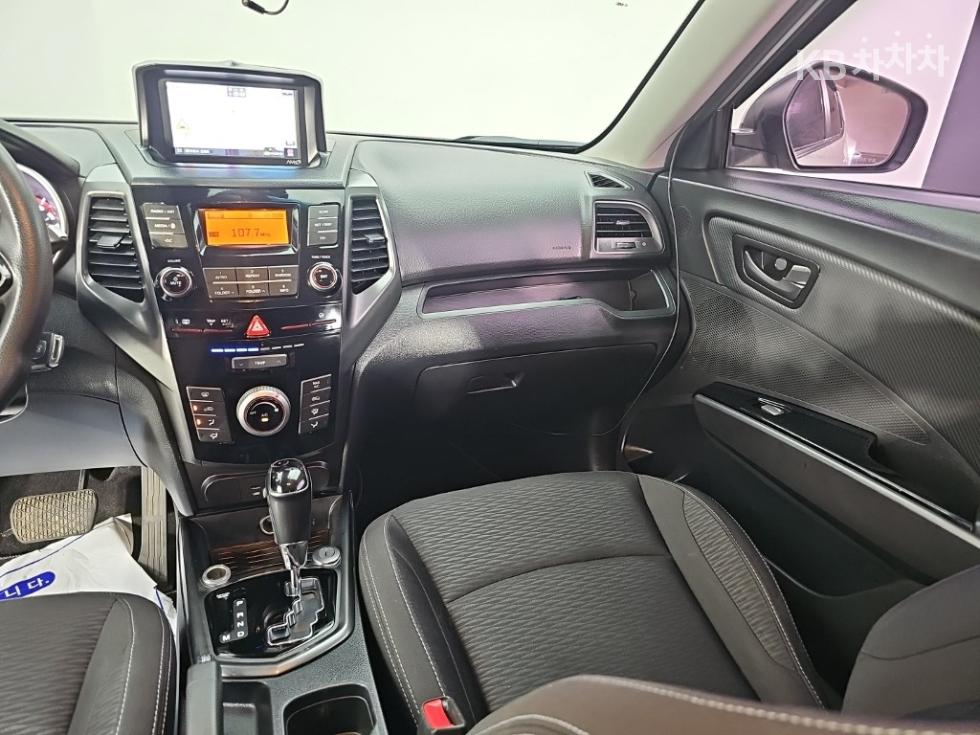 SsangYong Tivoli — miniaturë 10