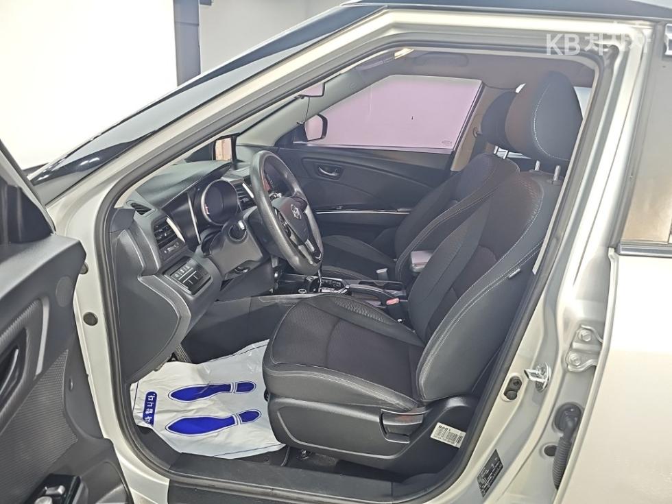 SsangYong Tivoli — miniaturë 11