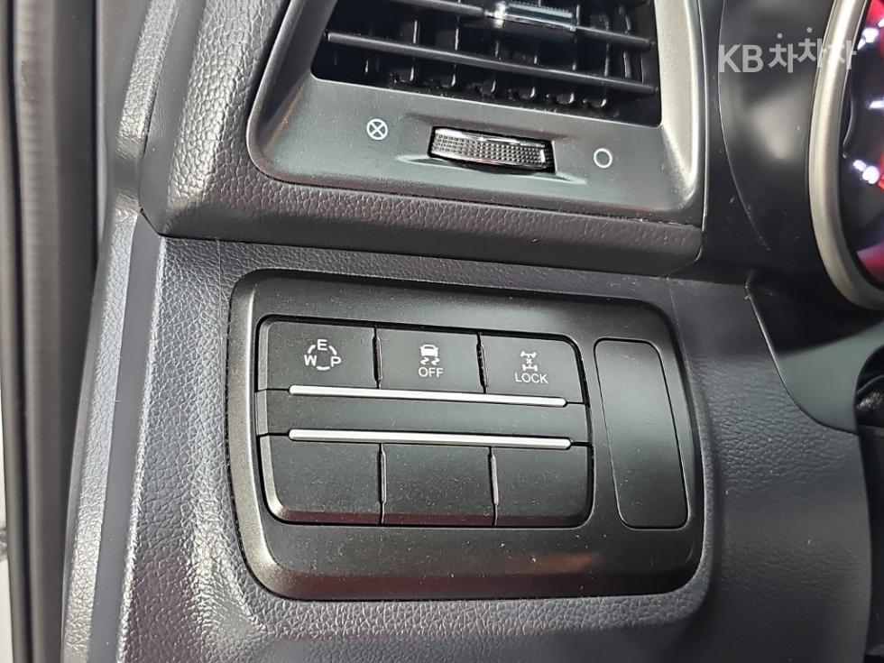 SsangYong Tivoli — miniaturë 17