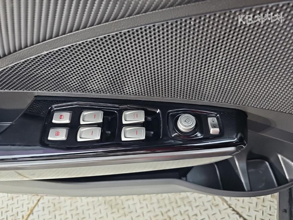SsangYong Tivoli — miniaturë 18