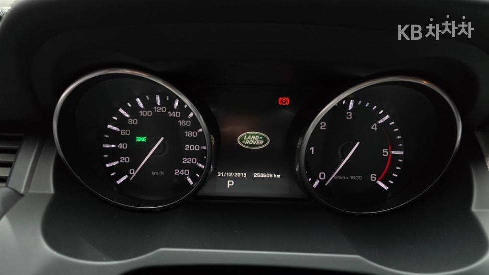Land Rover Range Rover Evoque — miniaturë 8