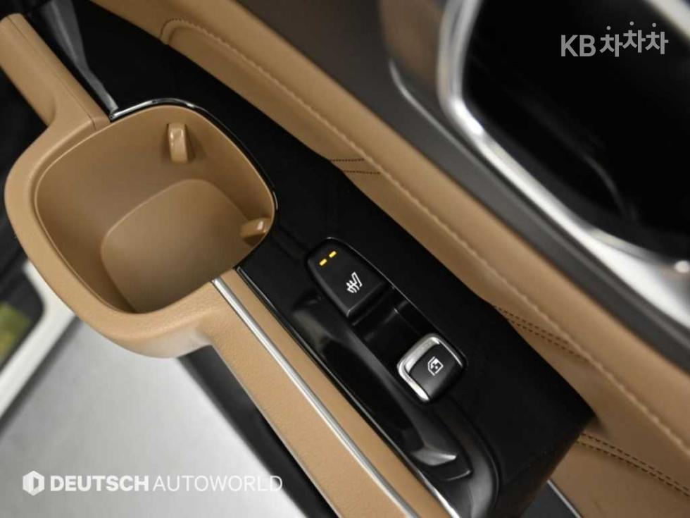 Kia Sorento — miniaturë 16
