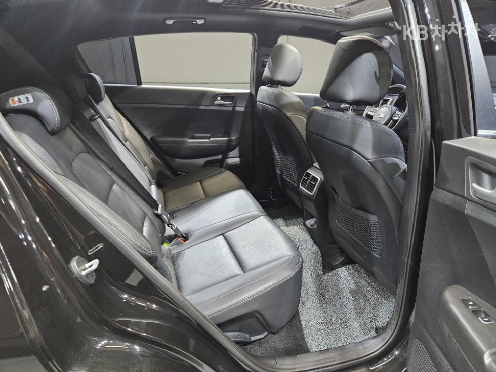 Kia Sportage — miniaturë 18