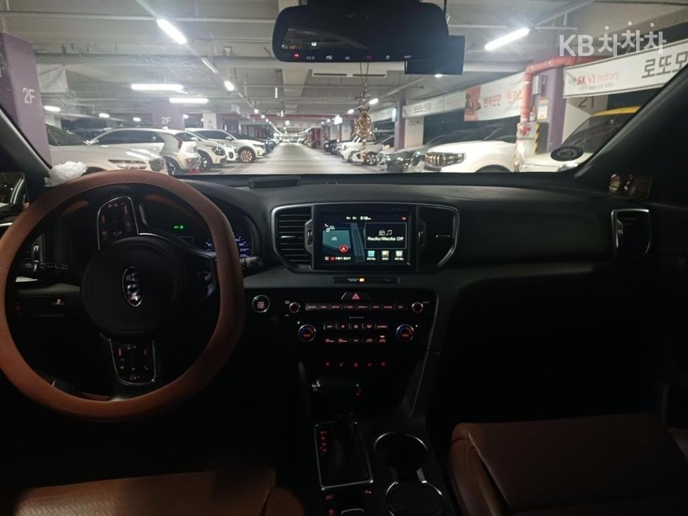 Kia Sportage — miniaturë 9