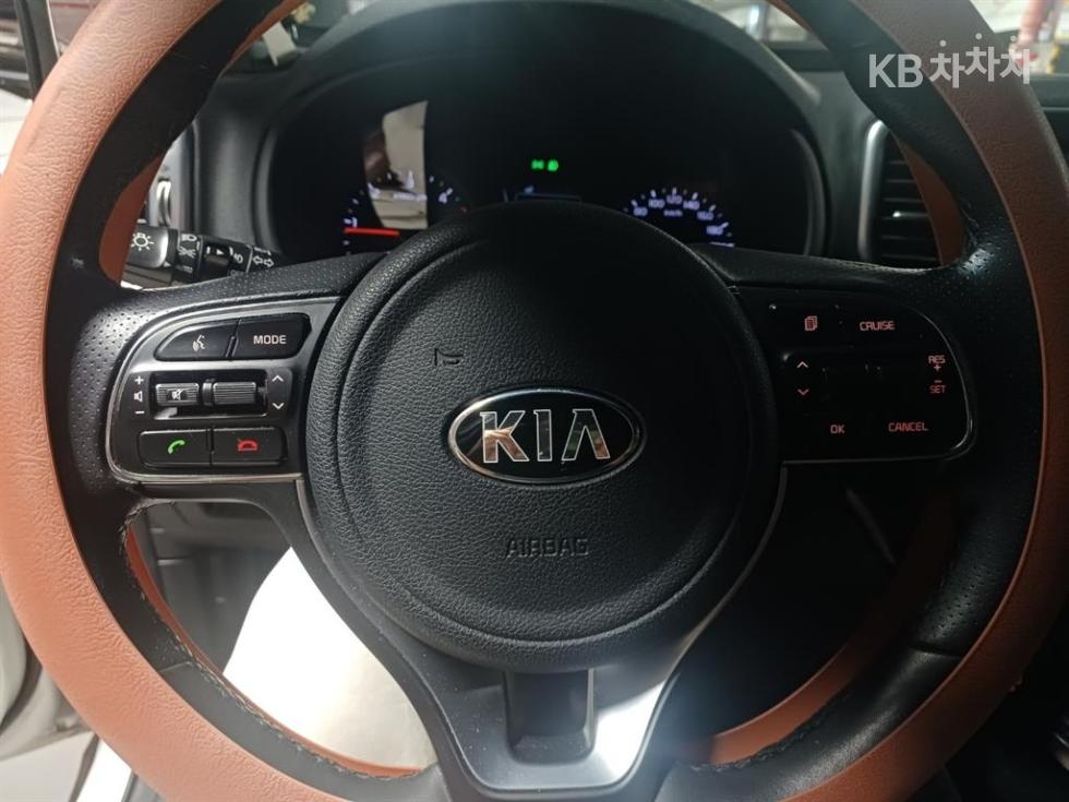 Kia Sportage — miniaturë 17