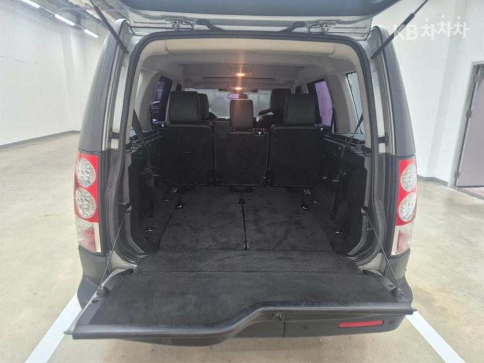 Land Rover Discovery — miniaturë 5