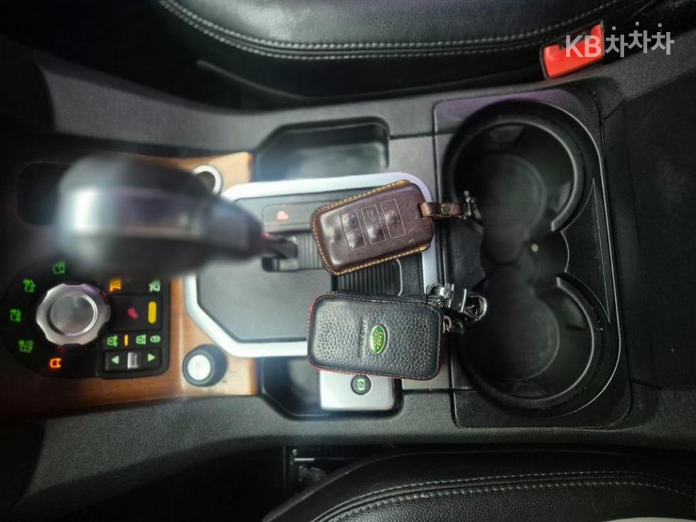 Land Rover Discovery — miniaturë 11