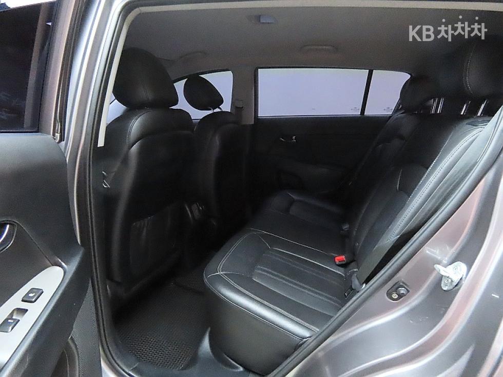 Kia Sportage — miniaturë 11