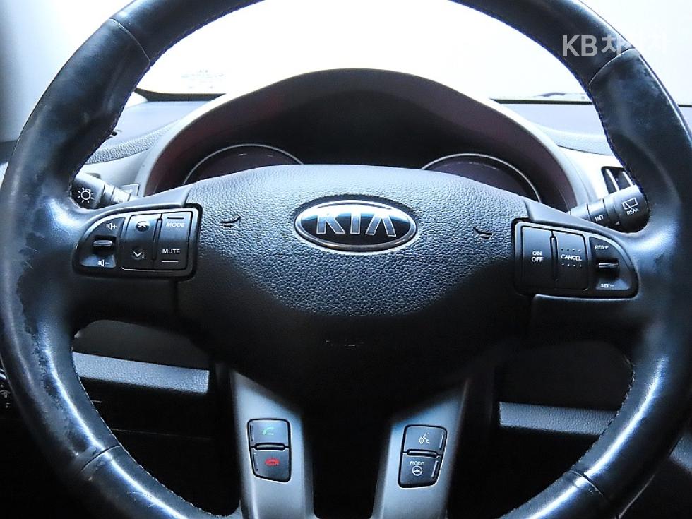 Kia Sportage — miniaturë 17