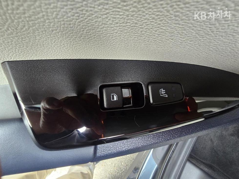 Kia Sportage — miniaturë 15