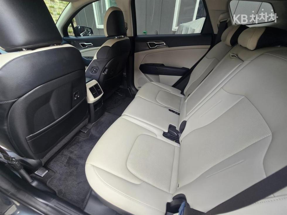 Kia Sportage — miniaturë 17